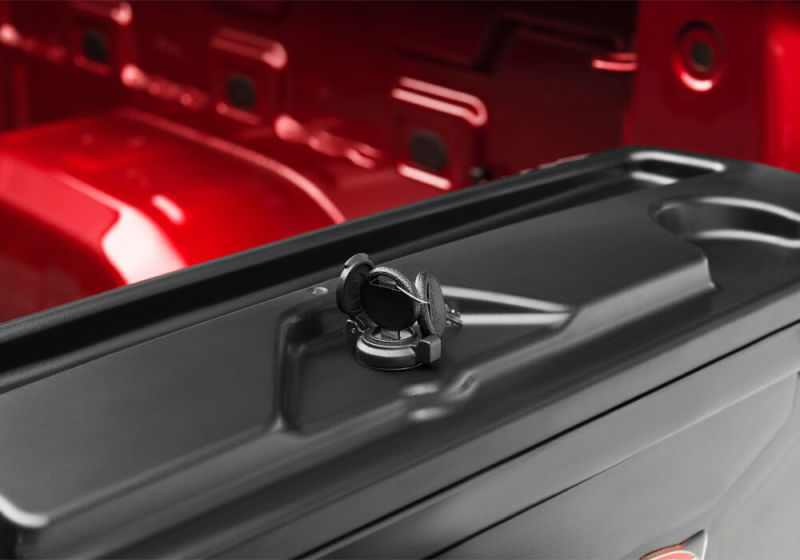 Load image into Gallery viewer, UnderCover 2023 Chevy Colorado/2023 GMC Canyon Passenger Side Swing Case
