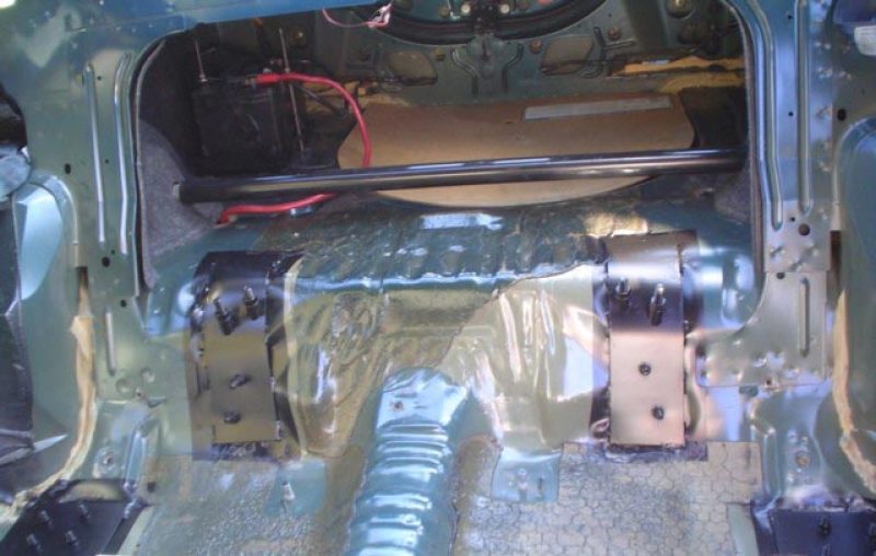 Load image into Gallery viewer, UMI Performance 79-93 Ford Mustang Lower Control Arm Reinforcements
