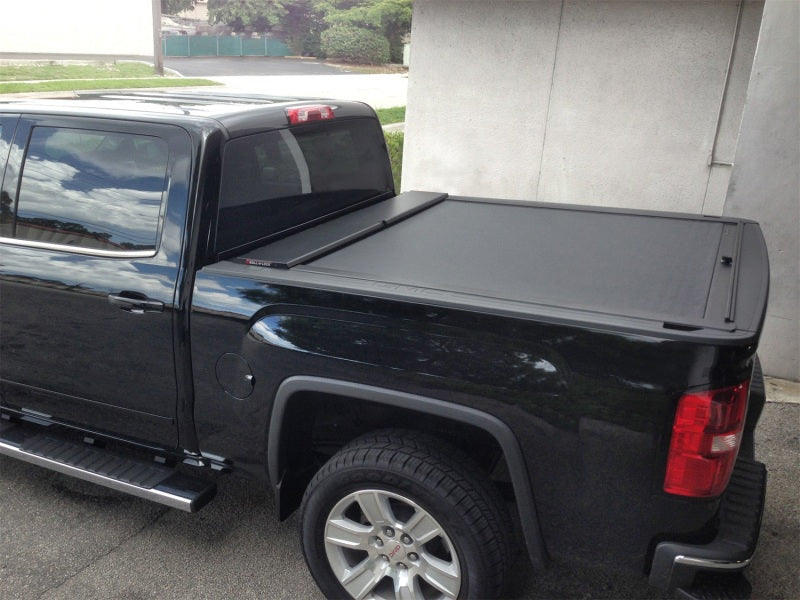 Load image into Gallery viewer, Roll-N-Lock 16-18 Nissan Titan XD Crew Cab SB 77-3/8in M-Series Retractable Tonneau Cover
