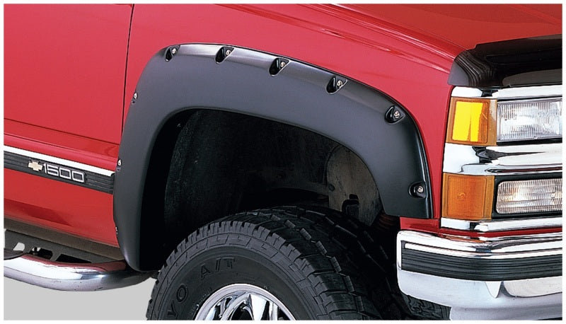 Load image into Gallery viewer, Bushwacker 88-99 Chevy C1500 Pocket Style Flares 4pc - Black
