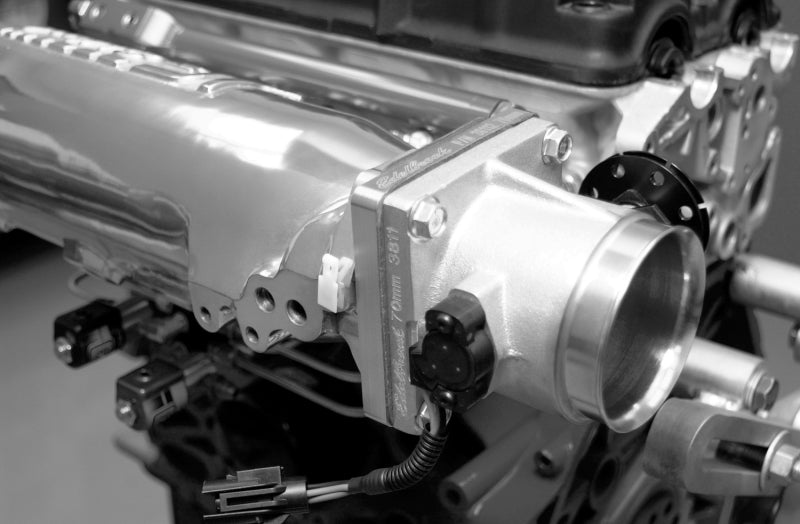 Load image into Gallery viewer, Edelbrock Adapter Plate for The Universal Sport Compact Throttle Body for Honda 70mm
