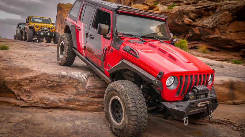 Load image into Gallery viewer, DV8 Offroad 18+ Jeep JL Heat Dispersion Hood - Primer Black
