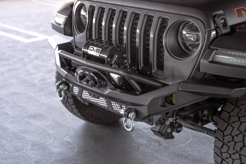 Load image into Gallery viewer, DV8 Offroad 07-18 Jeep Wrangler JK / 18-23 Wrangler JL / 20-23 Gladiator JT MTO Series Front Bumper
