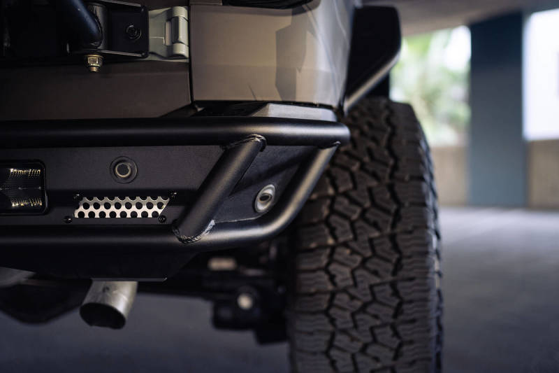 Load image into Gallery viewer, DV8 Offroad 21-23 Ford Bronco Competition Series Rear Bumper

