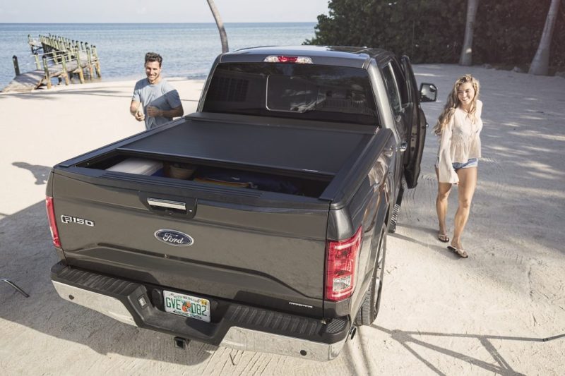 Load image into Gallery viewer, Roll-N-Lock 07-17 Toyota Tundra Crew Max Cab 65in E-Series Retractable Tonneau Cover
