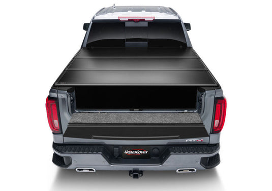 UnderCover 02-21 Ram 1500 5.7ft (Does not fit Rambox) Triad Bed Cover