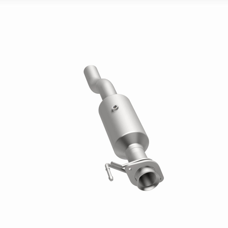 Load image into Gallery viewer, MagnaFlow 20-22 Ford F-350 Super Duty V8 7.3L Rear Underbody Direct Fit Catalytic Converter
