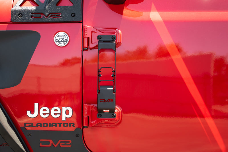 Load image into Gallery viewer, DV8 Offroad 07-23 Jeep Gladiator/Wrangler JT/JK/JL Hinge Mounted Step
