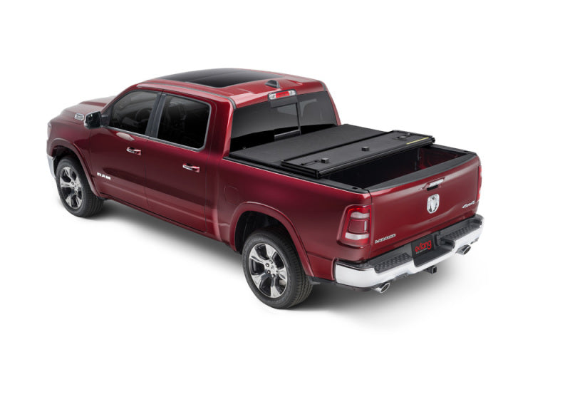 Load image into Gallery viewer, Extang 2019 Dodge Ram (New Body Style - 5ft 7in) Solid Fold 2.0
