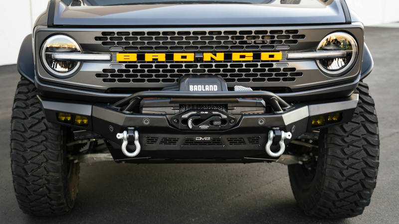 Load image into Gallery viewer, DV8 Offroad 21-23 Ford Bronco Spec Series Front Bumper
