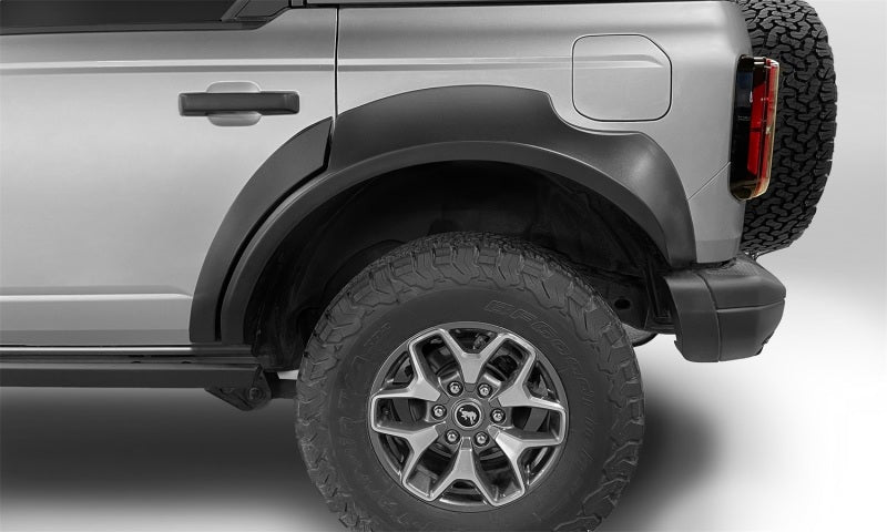 Load image into Gallery viewer, Bushwacker 2021+ Ford Bronco 4-Door Extend-A-Flares 4pc - Black
