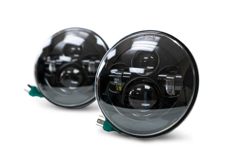 Load image into Gallery viewer, DV8 Offroad 07-18 Jeep Wrangler JK LED Projector Headlights

