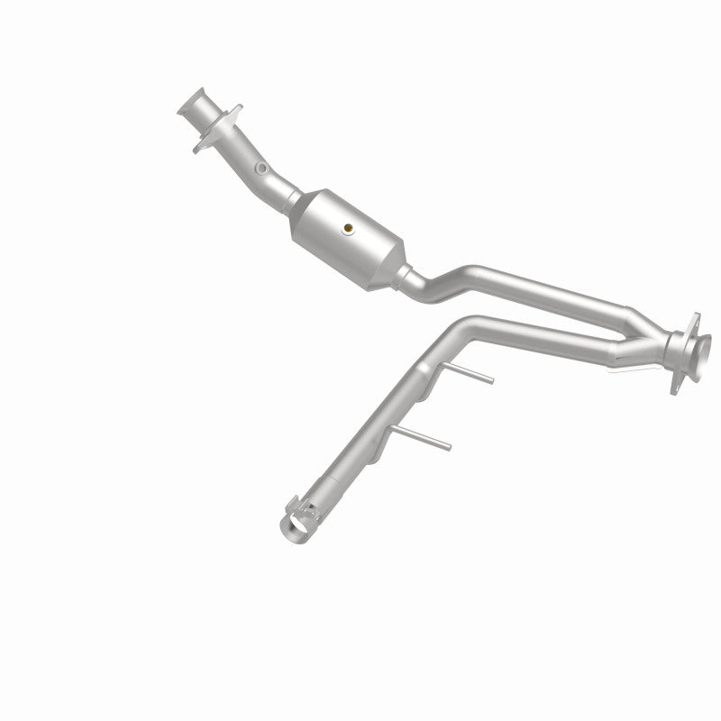 Load image into Gallery viewer, MagnaFlow 18-20 Ford F-150 V6 3.3L Right Underbody Direct-Fit Catalytic Converter
