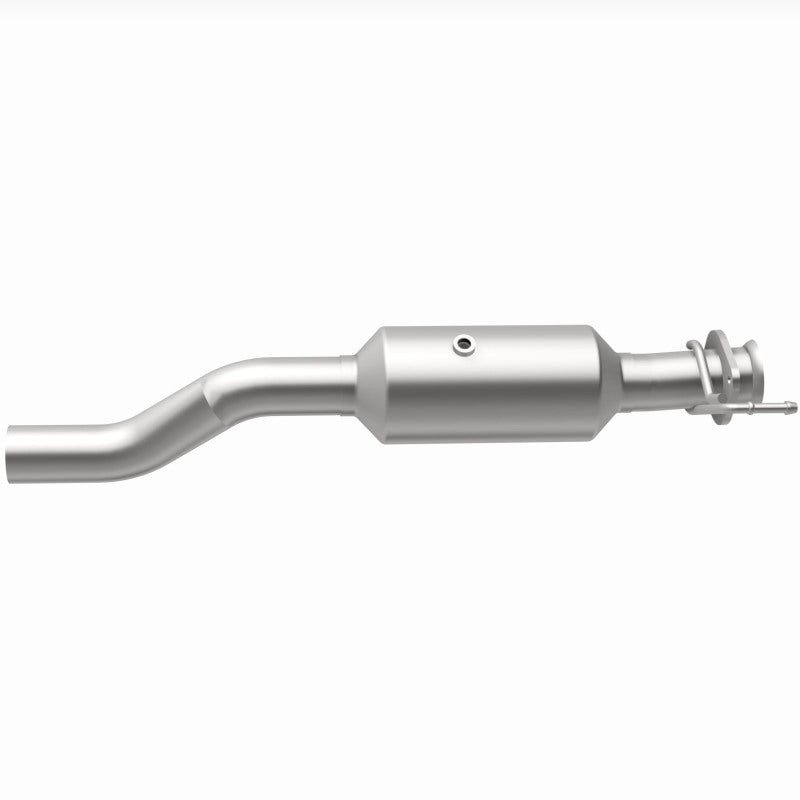 Load image into Gallery viewer, MagnaFlow 20-22 Ford F-350 Super Duty V8 7.3L Rear Underbody Direct Fit Catalytic Converter
