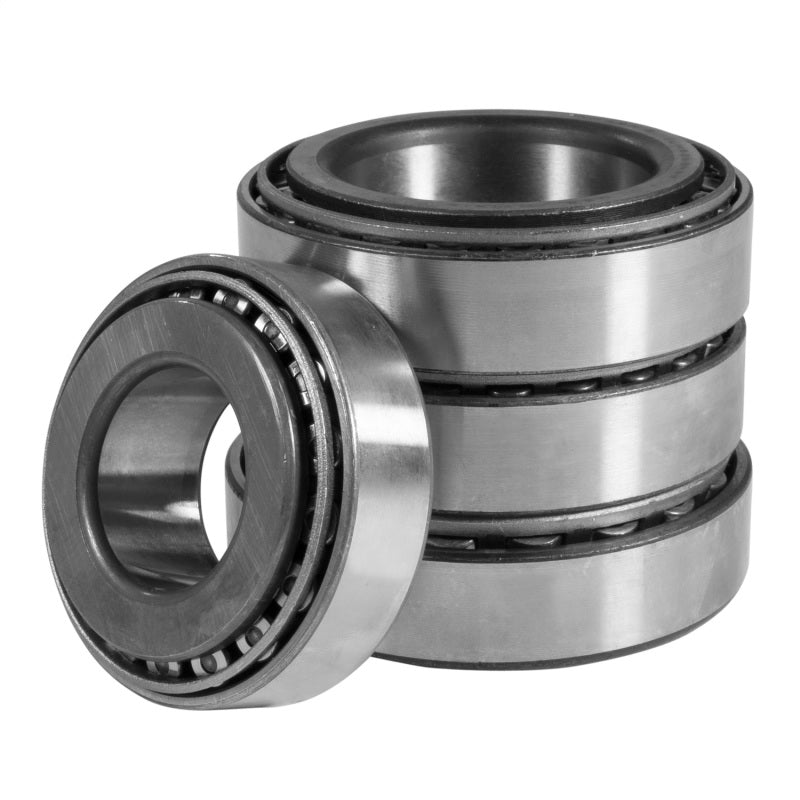Load image into Gallery viewer, Yukon Gear 9.5in GM 3.73 Rear Ring &amp; Pinion Install Kit Axle Bearings and Seals
