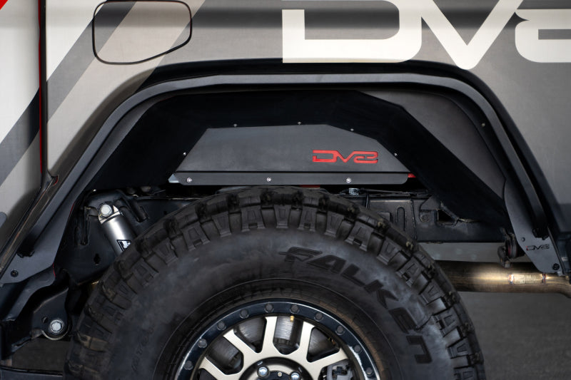 Load image into Gallery viewer, DV8 Offroad 20-23 Jeep Gladiator JT Slim Fender Flares
