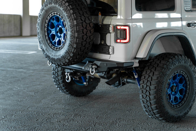 Load image into Gallery viewer, DV8 Offroad 2018 Jeep Wrangler JL FS-15 Series Rear Bumper

