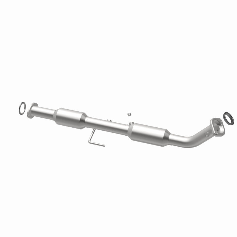 Load image into Gallery viewer, MagnaFlow 13-15 Toyota Tacoma California Grade CARB Compliant Direct-Fit Catalytic Converter
