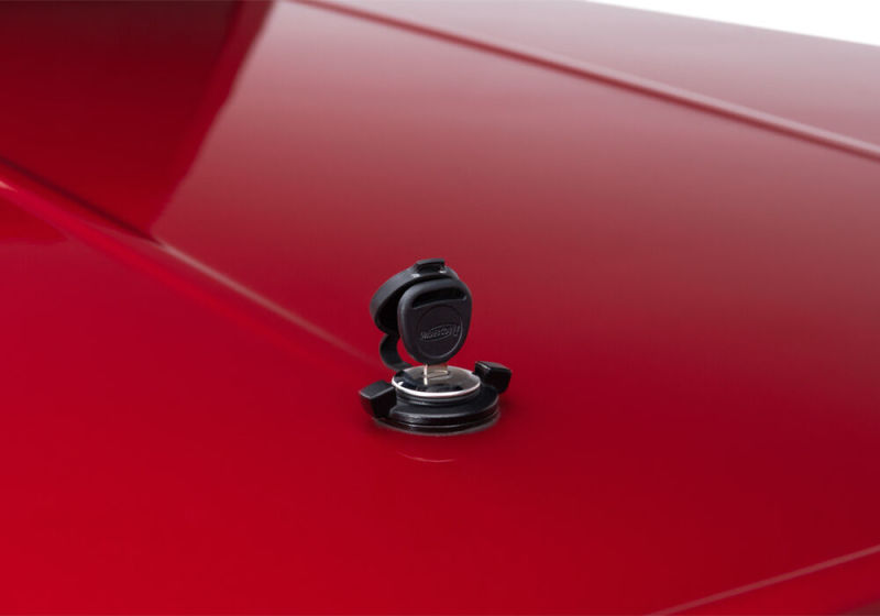 Load image into Gallery viewer, UnderCover 19-20 Chevy Silverado 1500 6.5ft Lux Bed Cover - Pull Me Over Red
