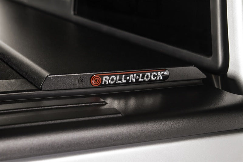 Load image into Gallery viewer, Roll-N-Lock 2019 Chevrolet Silverado 1500&amp; GMC Sierra 1500 96.5in M-Series Retractable Tonneau Cover
