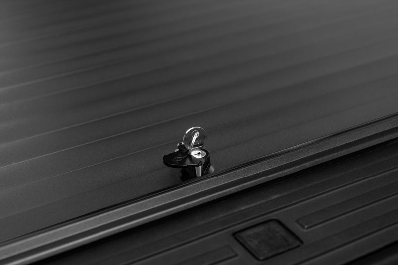 Load image into Gallery viewer, Roll-N-Lock 14-18 Chevy Silverado/Sierra 1500 XSB 68in A-Series Retractable Tonneau Cover
