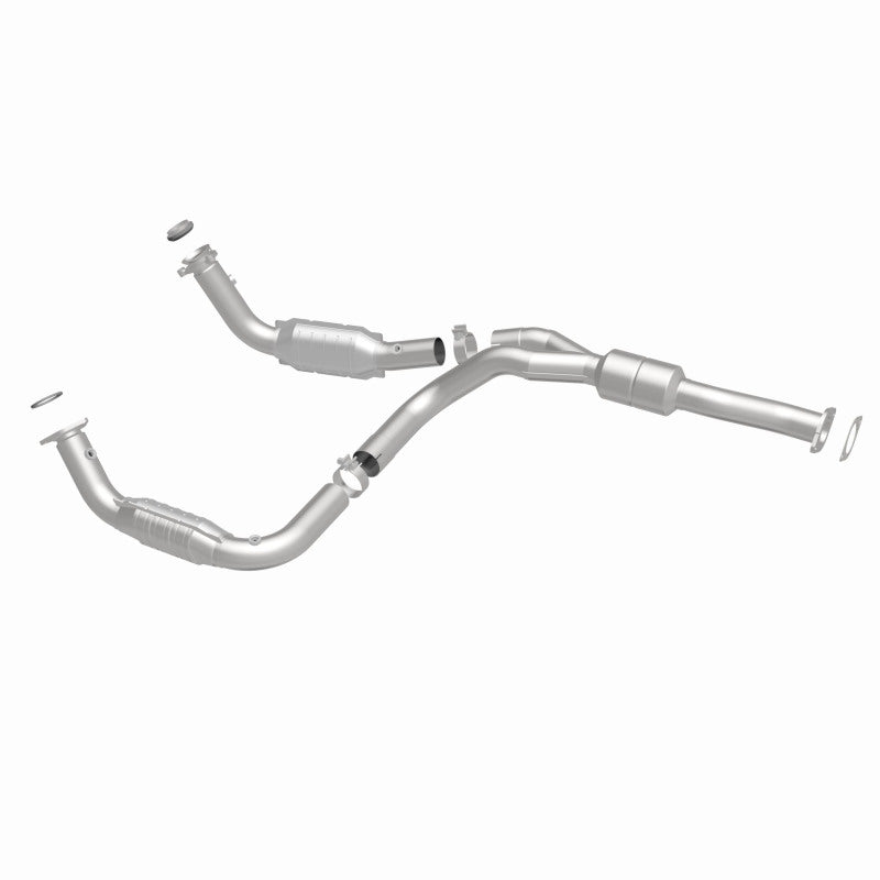 Load image into Gallery viewer, Magnaflow Conv DF 2011-2012 EXPRESS 2500 6.0L 6.0L Underbody

