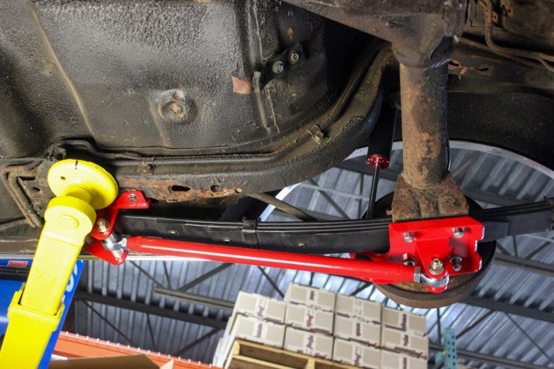 Load image into Gallery viewer, UMI Performance 70-81 GM F-Body Leaf Spring Traction Bars with Mounts
