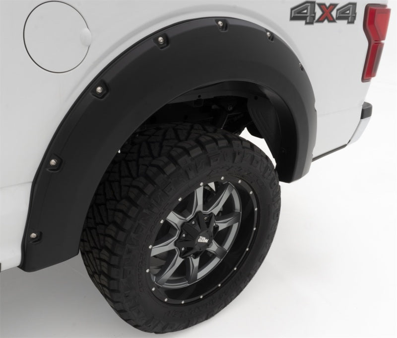 Load image into Gallery viewer, Bushwacker 18-19 Ford F-150 Pocket Style Flares 4 pc - Oxford White
