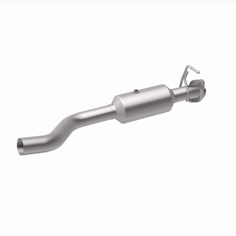 Load image into Gallery viewer, MagnaFlow 22-24 Ford F-650 V8 7.3L Underbody Direct Fit Catalytic Converter
