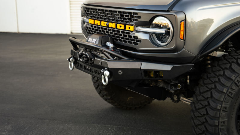 Load image into Gallery viewer, DV8 Offroad 21-23 Ford Bronco Spec Series Front Bumper
