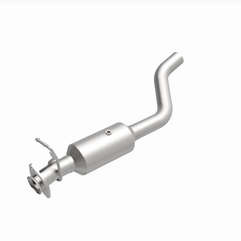 Load image into Gallery viewer, MagnaFlow 22-24 Ford F-650 V8 7.3L Underbody Direct Fit Catalytic Converter
