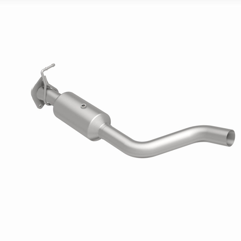 Load image into Gallery viewer, MagnaFlow 22-24 Ford F-650 V8 7.3L Underbody Direct Fit Catalytic Converter
