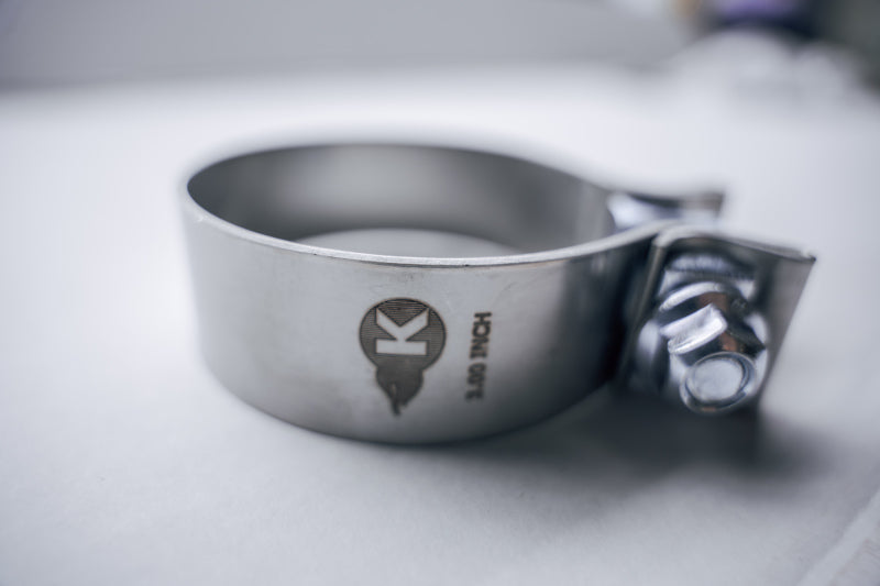 Load image into Gallery viewer, Kooks Universal 3in SS Clamp
