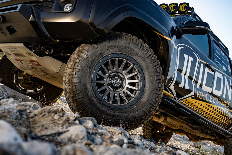 Load image into Gallery viewer, ICON Recon Pro 17x8.5 8 x 170 6mm Offset 5in BS Charcoal Wheel
