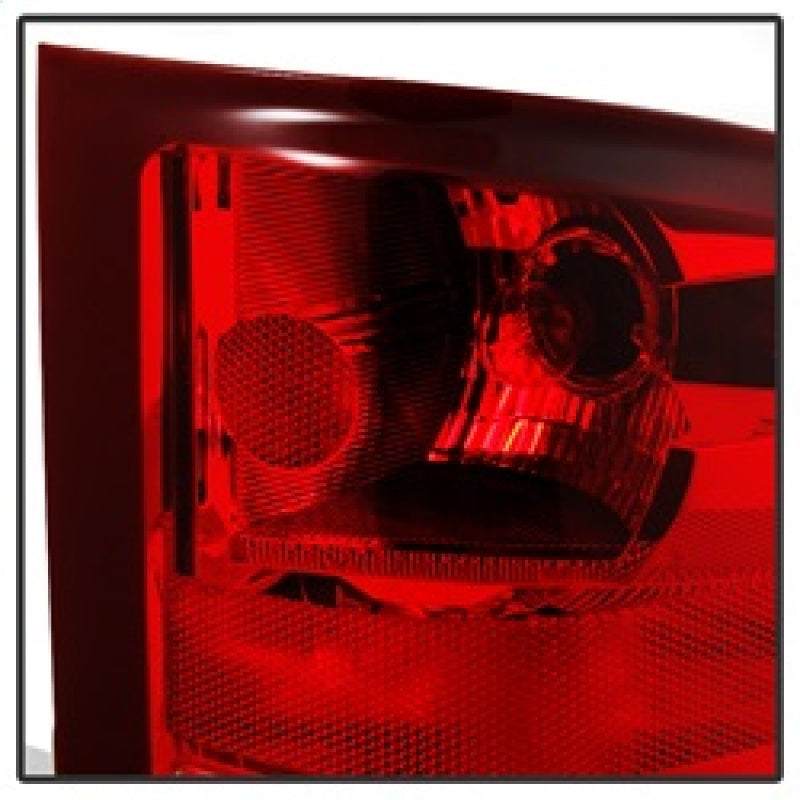 Load image into Gallery viewer, xTune GMC Sierra 07-13 Passenger Side Tail Lights - OEM Right ALT-JH-CSIL07-OE-R
