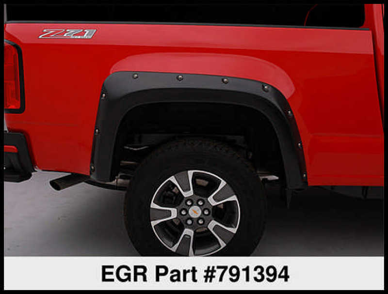 Load image into Gallery viewer, EGR 15+ Chevy Colorado 5ft Bed Bolt-On Look Fender Flares - Set
