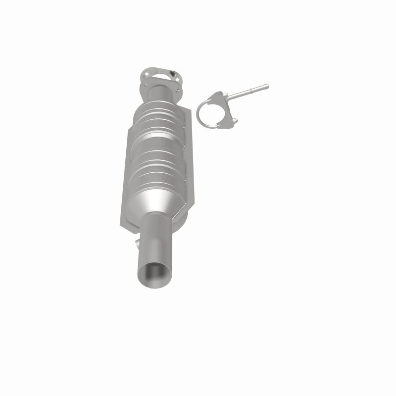 Load image into Gallery viewer, Magnaflow Conv DF 07-08 E-350 Super Duty 5.4 &amp; 6.8 L OEM Underbody
