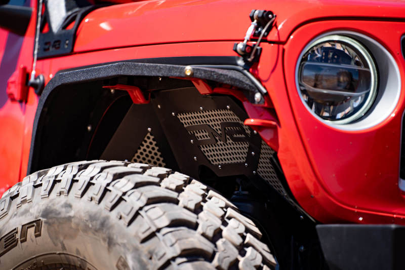 Load image into Gallery viewer, DV8 Offroad 2018+ Jeep Wrangler JL Front Inner Fenders - Black
