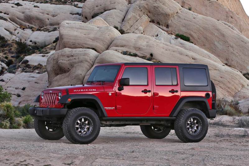 Load image into Gallery viewer, Fabtech 07-18 Jeep JK 4-Door 3in Sport Ii System w/Dlss Shks
