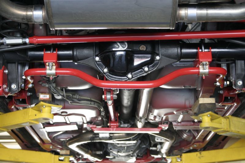 Load image into Gallery viewer, UMI Performance 82-02 GM F-Body Rear Drag Sway Bar- 3-1/4in Axle Tubes
