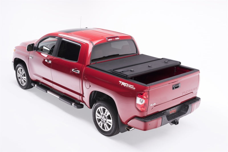 Load image into Gallery viewer, Extang 07-13 Toyota Tundra LB (8ft) (w/ Rail System) Solid Fold 2.0
