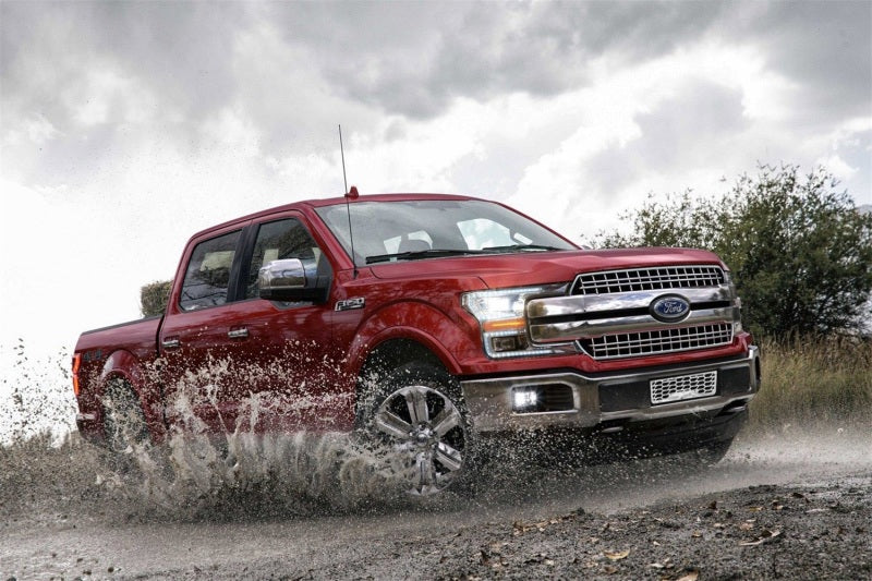 Load image into Gallery viewer, Putco 2020 Ford SuperDuty - Polished - Bar Pattern Bumper Grille Inserts
