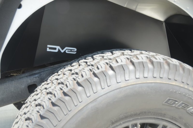 Load image into Gallery viewer, DV8 Offroad 07-18 Jeep Wrangler JK Rear Aluminum Inner Fender - Black
