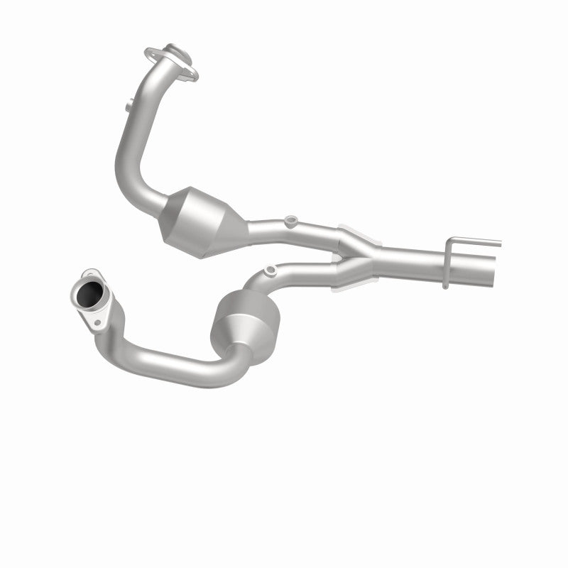 Load image into Gallery viewer, MagnaFlow Conv DF 04 Jeep Grand Cherokee 4.7L
