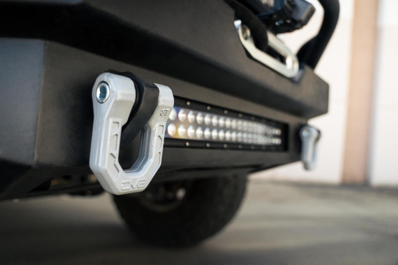 Load image into Gallery viewer, DV8 Offroad Elite Series D-Ring Shackles - Pair (Gray)
