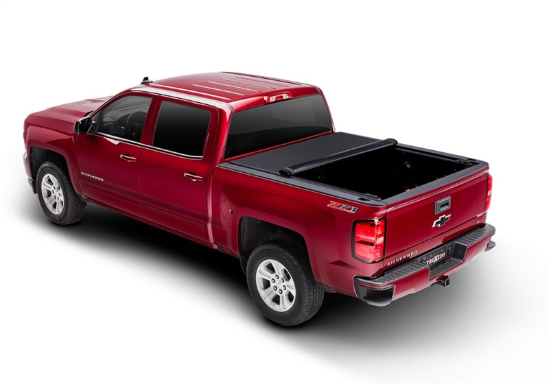 Load image into Gallery viewer, Truxedo 14-18 GMC Sierra &amp; Chevrolet Silverado 1500 6ft 6in Pro X15 Bed Cover
